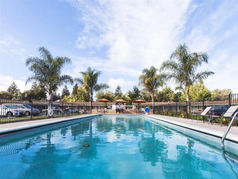Tri-Valley Inn & Suites Pleasanton Eksteriør billede