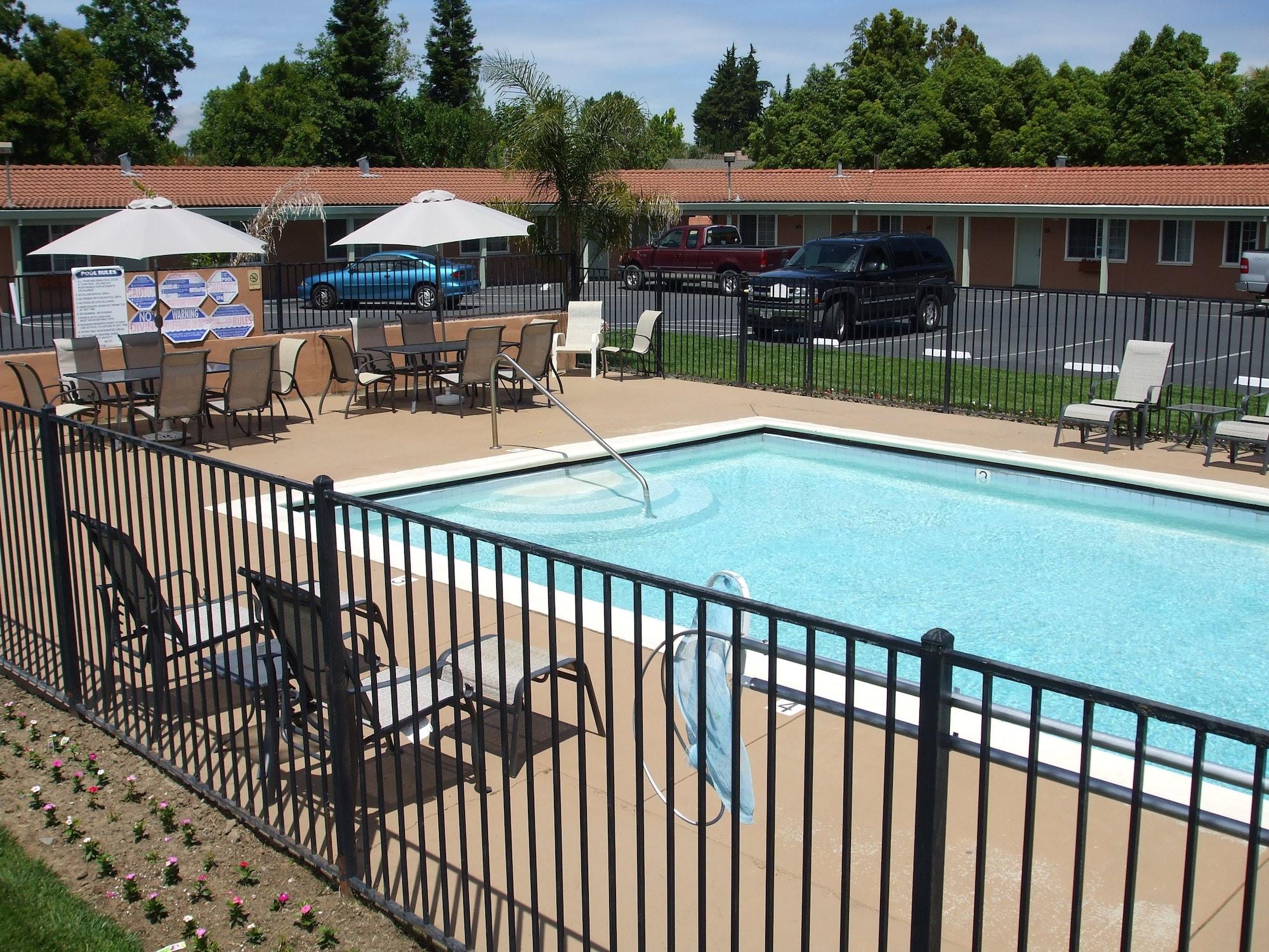 Tri-Valley Inn & Suites Pleasanton Eksteriør billede