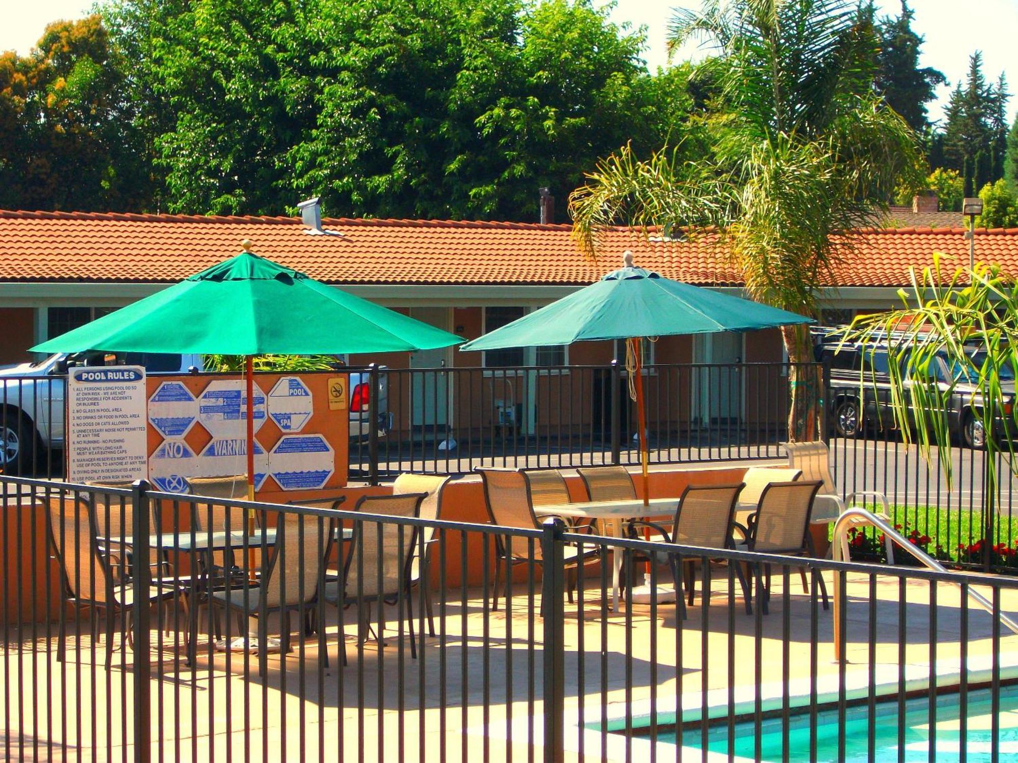 Tri-Valley Inn & Suites Pleasanton Eksteriør billede