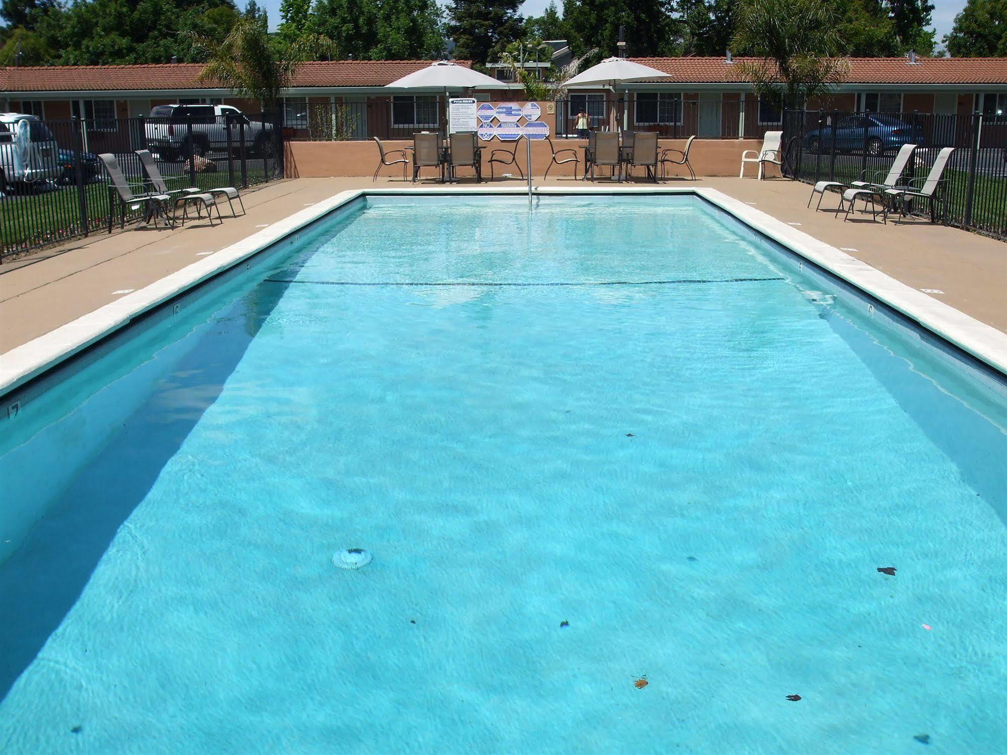 Tri-Valley Inn & Suites Pleasanton Eksteriør billede