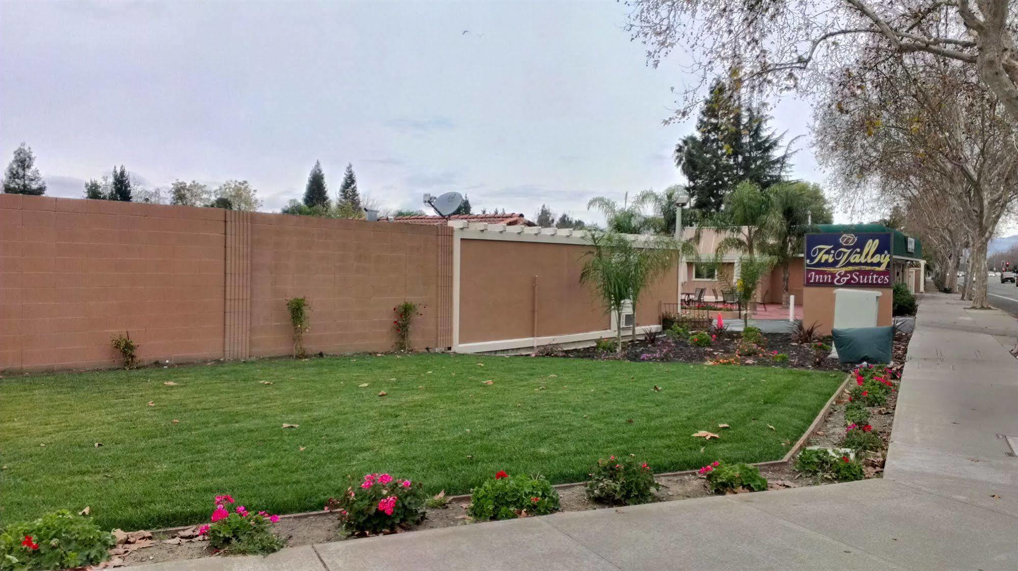 Tri-Valley Inn & Suites Pleasanton Eksteriør billede