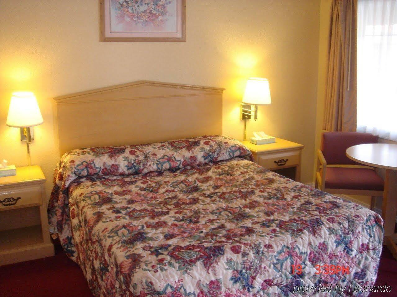 Tri-Valley Inn & Suites Pleasanton Værelse billede